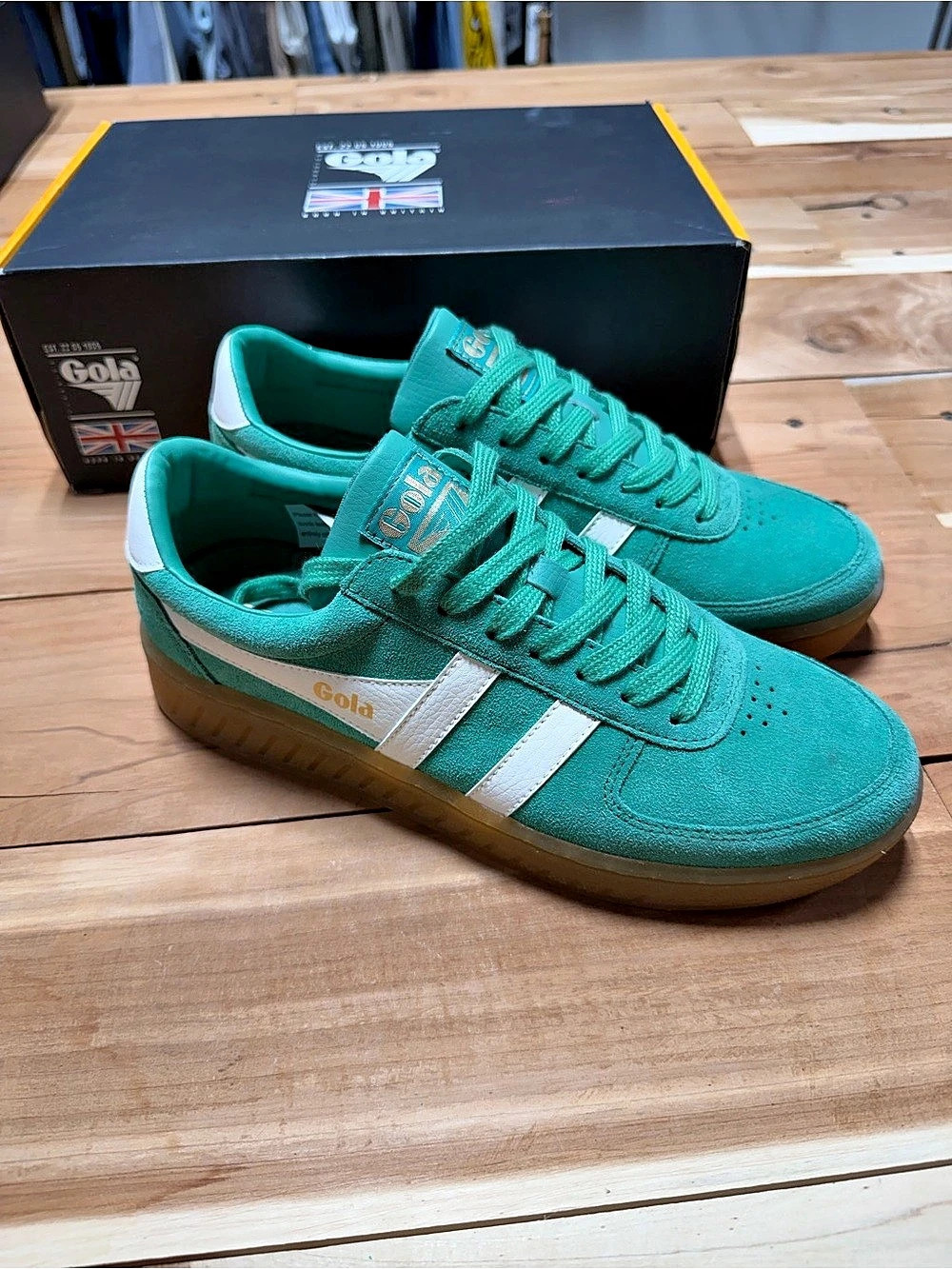 Gola Harrier Green & White Sneakers US 9 Like New